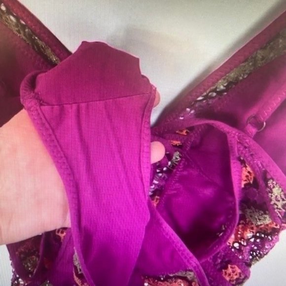 BECCA SWIMWEAR - Picture 6 of 7